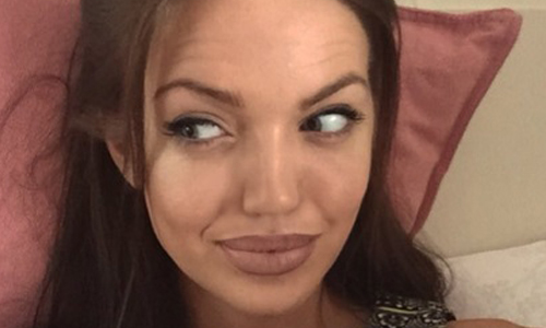 裘莉有個失散的妹妹？英國女模和裘莉激似程度百分百 相像、Chelsea Marr、安潔莉娜裘莉、像、裘莉