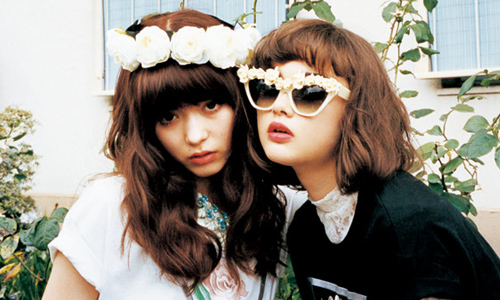 手殘女孩也絕對學得會！用離子夾夾出的時尚波浪捲教學 時尚、髮型、日本、西內瑪麗亞、編髮