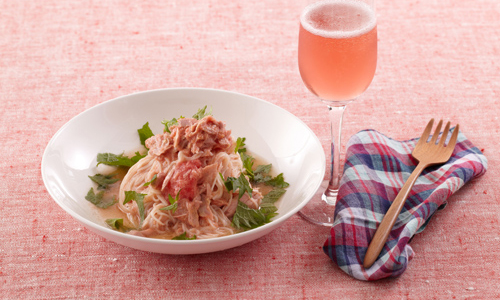 趁著夏天結束前來試試看！日本網友熱議超簡單番茄冰自製法大公開 番茄、冷凍番茄、番茄冰、簡單、食譜