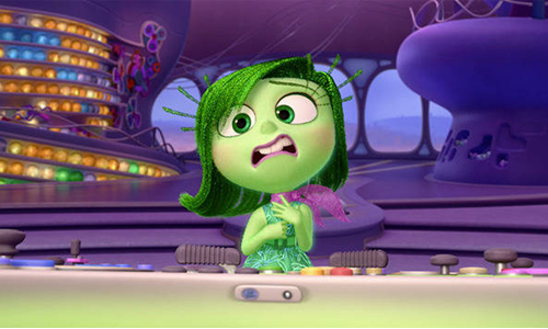 啊是沒有手自己吃東西逆？最惹人厭情侶行為盤點 情侶、放閃、中二、白眼、惹人厭