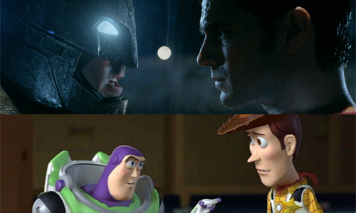 布魯斯將和胡迪一樣黑暗！《蝙蝠俠對超人》玩具總動員版超萌對戰 蝙蝠俠對超人、玩具總動員、胡迪、巴斯、惡搞、預告、正義曙光