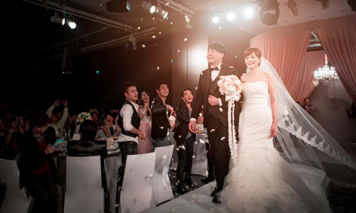 妞快報：這不是傳說中的兩條線嗎？梁赫群「弄出人命」網友狂讚 妞快報、梁赫群、懷孕、網友、狂讚、Stacey、周裕婷、結婚