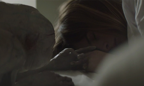 去夜店回來就被怪物纏身？《Der Nachtmahr》帶你看見具象化的真實焦慮 夜店、怪物、焦慮、Der Nachtmahr、 AKIZ