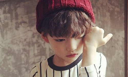 [友站新聞] 韓國爆紅7歲童模，集Chen、L、具荷拉於一身 Pikicast、玩翻世界、小型男、EXO、Infinite