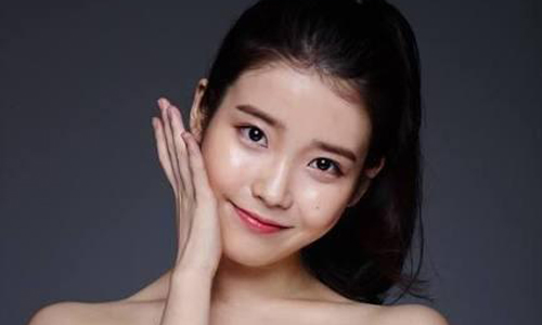 妞特企：想上妝只要一指觸控！？底妝革命新趨勢就是… 觸控粉底、觸控、雅詩蘭黛、底妝、粉餅、粉底、粉底液、韓妞、妝容、化妝、韓星