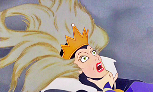 壞皇后變身的畫面也太驚悚！迪士尼動畫最恐怖的9個時刻  迪士尼、動畫、恐怖、畫面、變身 