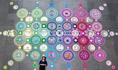 這麼奢華只有貴族鋪得起！上萬顆珠寶拼成的璀璨地毯 閃亮、珠寶、地毯、手作、藝術