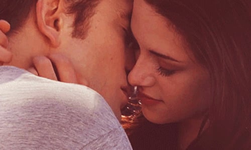 偷咬對方嘴唇是種性暗示？10種接吻方式看出情侶間的秘密關係 接吻、方式、舌吻、吻、Kiss