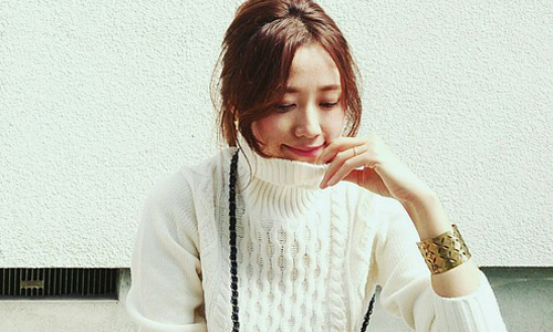 好的高領毛衣帶你上天堂！日本妞愛用的高領毛衣小臉術大公開 高領、高領毛衣、毛衣、臉、小臉