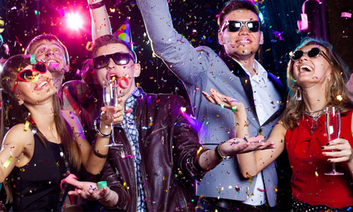 氣溫越低越需要熱鬧PARTY！趕跑冬季憂鬱7大招 冬季、憂鬱、季節、情緒、敏感、惰性、效率、心情、派對、保暖、購物慾、熱水澡