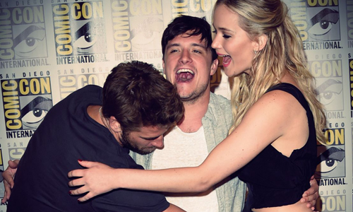 High到把自己弄到關節脫臼！小珍妮佛宣傳《飢餓》爆笑事件一籮筐 鬼臉、跌倒、搞怪、無極限、小珍妮佛