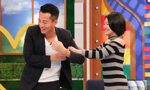 妞快報：「被小姨子摸不覺得很刺激嗎？」 小S挑逗姊夫「突擊」胸肌 妞快報、小姨子、小S、挑逗、姊夫、突擊、胸肌、汪小菲