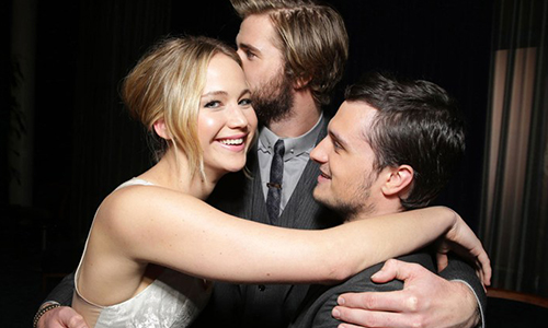 少一個就不完整了！12張圖片證明《飢餓遊戲》三人組情比金堅 飢餓遊戲、好朋友、麻吉、Squad、Hunger Games