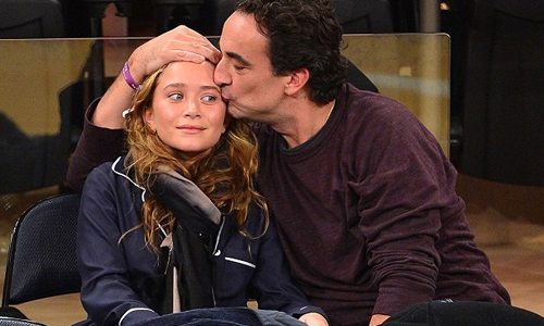 妞快報：歐森三姊妹的雙胞胎妹妹嫁了！新郎竟是大她17歲的他 妞快報、歐森姊妹花、小妹、新郎、瑪麗凱特歐森