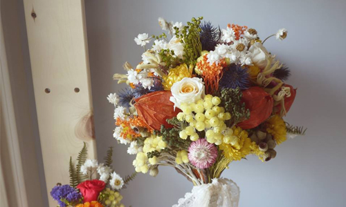 讓新娘化身最美花草精靈！巧手女孩的夢幻花藝作品 花藝、乾燥花、花草練習生、捧花、花圈