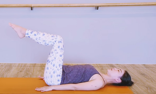 一水腫馬上變成小腹婆？試試這5招Barre步驟還你窈窕纖腰 Barre、消水腫、水腫、小腹、腹部