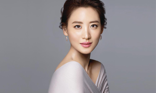 [新聞稿] 彈潤提拉精華粉底	 精華粉底再升級 創造柔嫩無瑕美肌 BOBBI BROWN、底妝、專家、保養、精華、粉底、彈潤、提拉