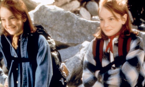 琳賽蘿涵的《天生一對》根本是經典！7部「一人分飾兩角」電影大盤點 一人分飾兩角、電影、金牌黑幫、社群網戰、天生一對