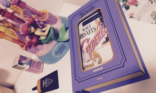 妞編輯立刻用新台幣下架！迪士尼公主絕美復古行動電源 迪士尼公主、復古、行動電源、冰紛特展、懷舊