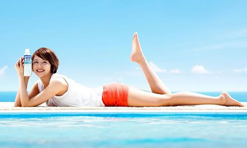 長澤雅美都加日本酒泡澡！四位日本女星的超簡易泡澡美容法 日本、美容、美體、女星、長澤雅美