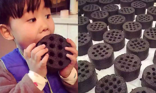 這個冬天不燒炭改吃炭？中國最新黑暗料理「煤球蛋糕」 煤球蛋糕、煤球糕、中國、大陸、黑暗料理、新一代黑暗料理、流行、熱潮