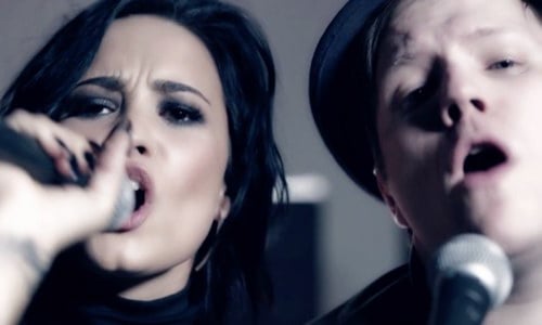 神秘嘉賓驚喜客串！打倒男孩〈Irresistible〉新版MV超嗆辣登場  打倒男孩、Fall Out Boy、Irresistible、American Beauty/American Psycho、Demi Lovato