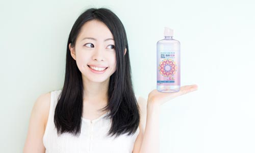 妞特企：彩色隱眼也需要專門的保養液？妳一定要知道的隱形眼鏡保養tips 妞特企、隱形眼鏡、放大片、保養液、彩色