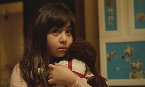 女兒怪異行徑全因邪靈作祟？預告片就超毛的《Under the Shadow》 Under the Shadow、驚悚、惡靈、恐怖、日舞影展