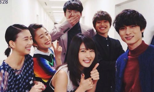 《追憶潸然》的神級好友團！顏值爆棚感情也超好的幕後友情照特蒐 追憶潸然、日劇、演員、有村架純、高良健吾