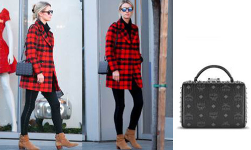 [新聞稿] MCM冬日箱型迷你包  妮琪•希爾頓紅黑跟風 MCM、妮琪·希爾頓、Nicky Hilton、箱型包、鉚釘、暗色系