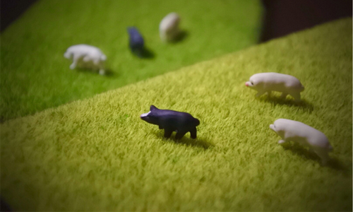 讓小牛小羊到你的手機上散步吧！綠意滿點的草皮保護殼 手機殼、草皮、牧場、動物、3DS