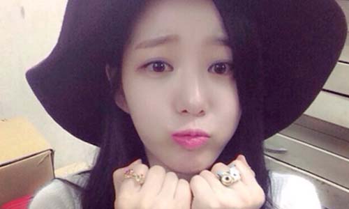 [友站新聞] 凱莉／裝可愛的大絕　3個「就算做作還是可愛」的動作讓男生徹底融化 ibeauty、裝可愛、做作、融化、第一印象