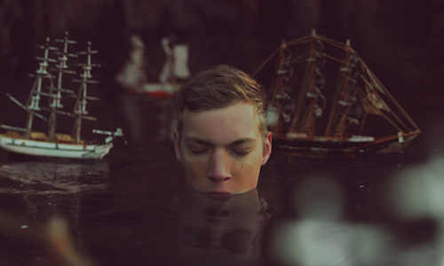 世間吵鬧  但都不是屬於你的熱鬧 攝影、獨處、寂寞、勇氣、Kyle Thompson