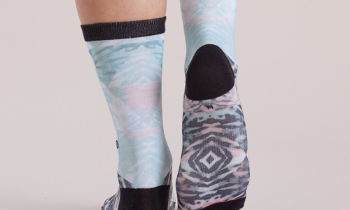 [新聞稿] 揮灑色彩！潑墨圖案女襪TORRENT TORRENT、STANCE、潑墨圖案、女襪、時尚、美感