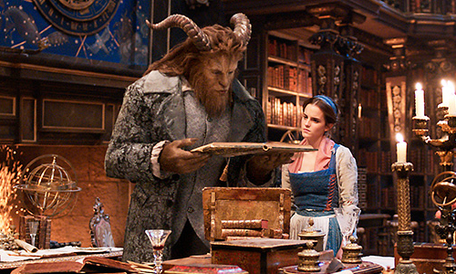 艾瑪華森的貝兒扮相首度登場！《美女與野獸》新劇照美哭粉絲