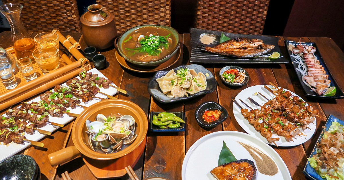 藝人偶像都來這聚餐的居酒屋!同時也是偶像劇廣告電影的拍攝聖地! 台北美食、永春站美食、台北居酒屋、永春站居酒屋、奔淚水餃