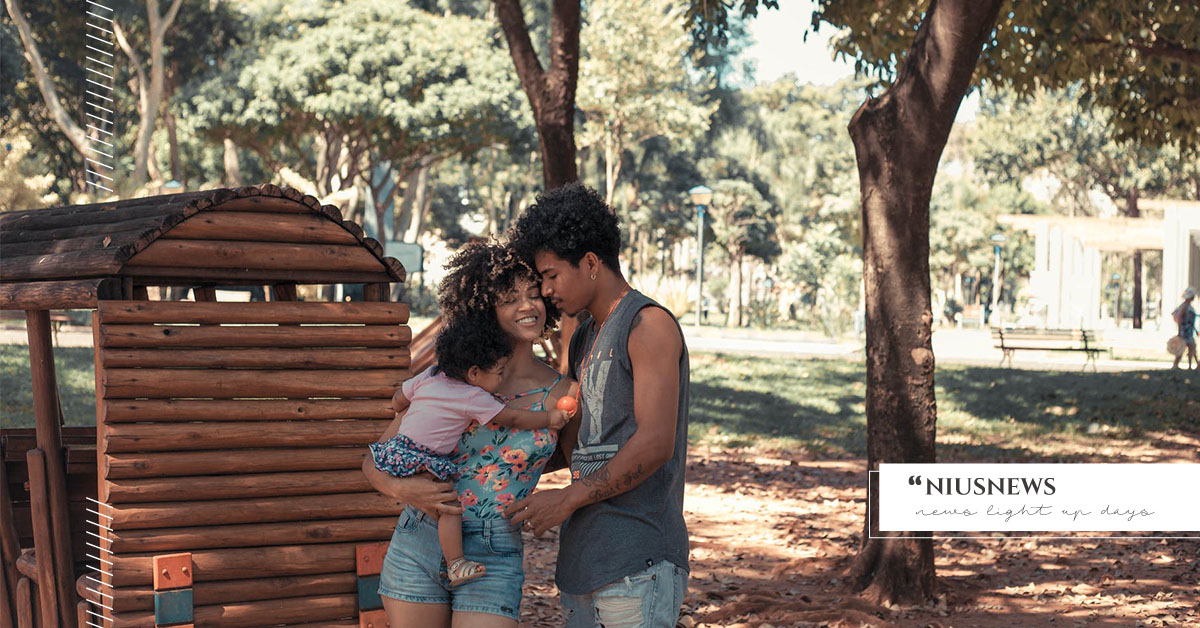 要有「生活改變」的覺悟，不要再躲廁所玩手機了！5Tips讓老公升級「神隊友」 親子妞、媽媽妞、夫妻、婚姻、好爸爸、神隊友、家事分工、模範、榜樣、家庭關係