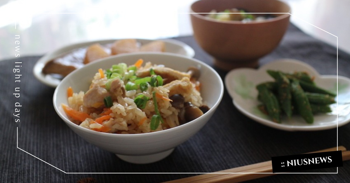 超簡易雞肉野菇炊飯食譜，新手也能做出道地日式家庭料理！ 生活、食譜、香菇、雞肉、炊飯