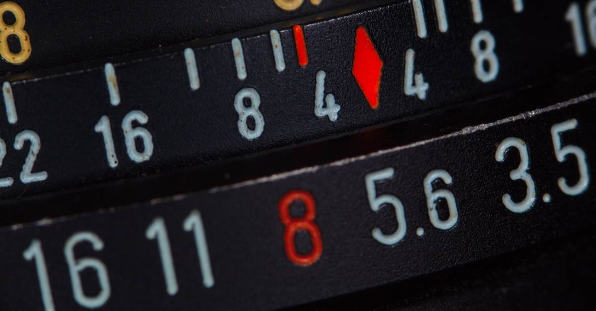 當精油遇上生命靈數–8號人如何運用精油提升自己，改善焦慮？ 