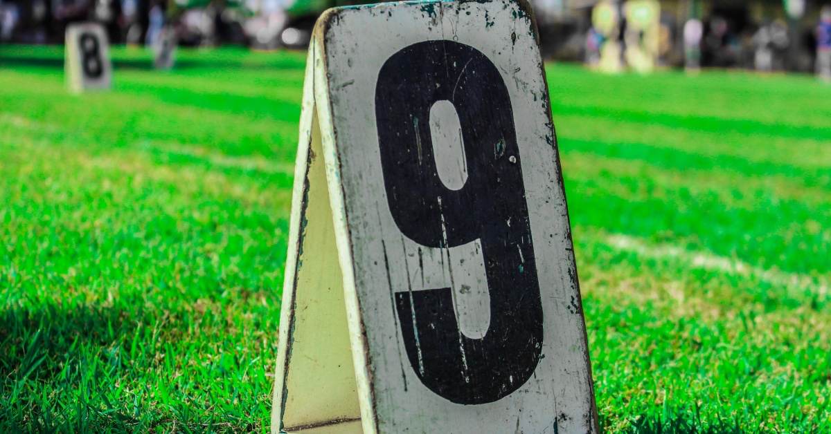 當精油遇上生命靈數–9號人如何運用精油提升自己，改善憂鬱？ 