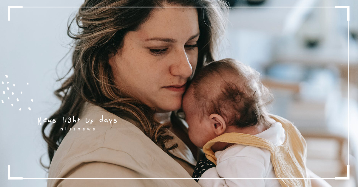 把握黃金5分鐘就能避免遺憾！新手爸媽必學4個「嬰幼兒急救」應對方法 急救、嬰幼兒、新手爸媽、哈姆立克法、噎到、副食品、心肺復甦術CPR、叫叫CAB、腦震盪、燒燙傷、沖脫泡蓋送、安全、父母教養