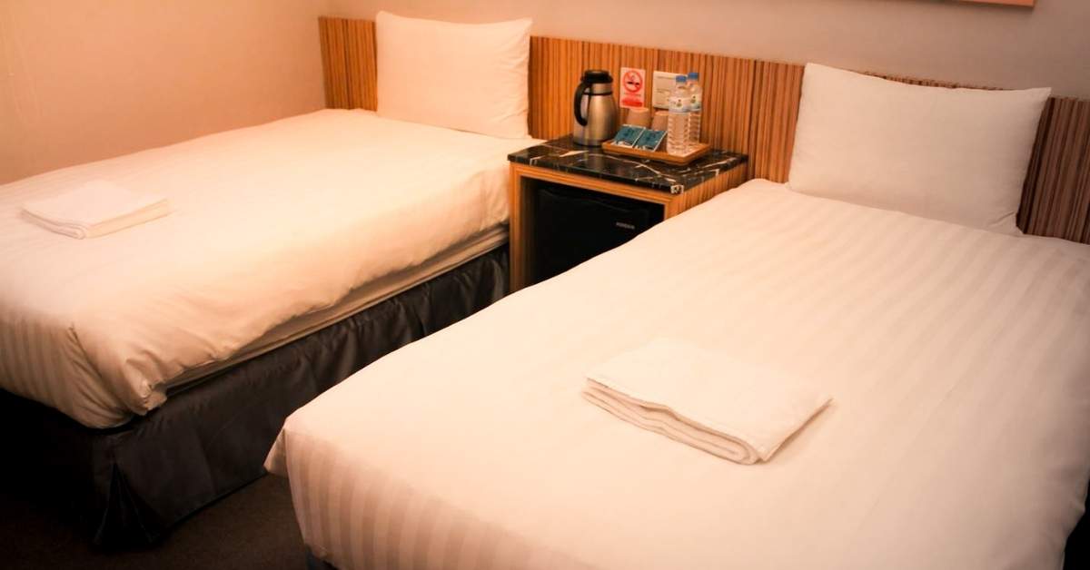 [花蓮住宿]回然慢時旅居~花蓮車站走路8分鐘 周邊機能超好還有飲料零食吃喝到爽 花蓮住宿、花蓮飯店、花蓮