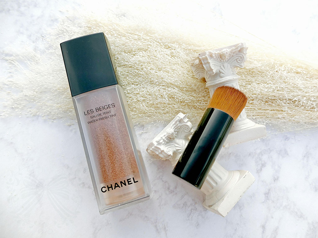  『評比』香奈兒時尚裸光微滴粉底精華-打造原生肌裸妝好物。 香奈兒、香奈兒時尚裸光微滴粉底精華、夏日、底妝、粉底