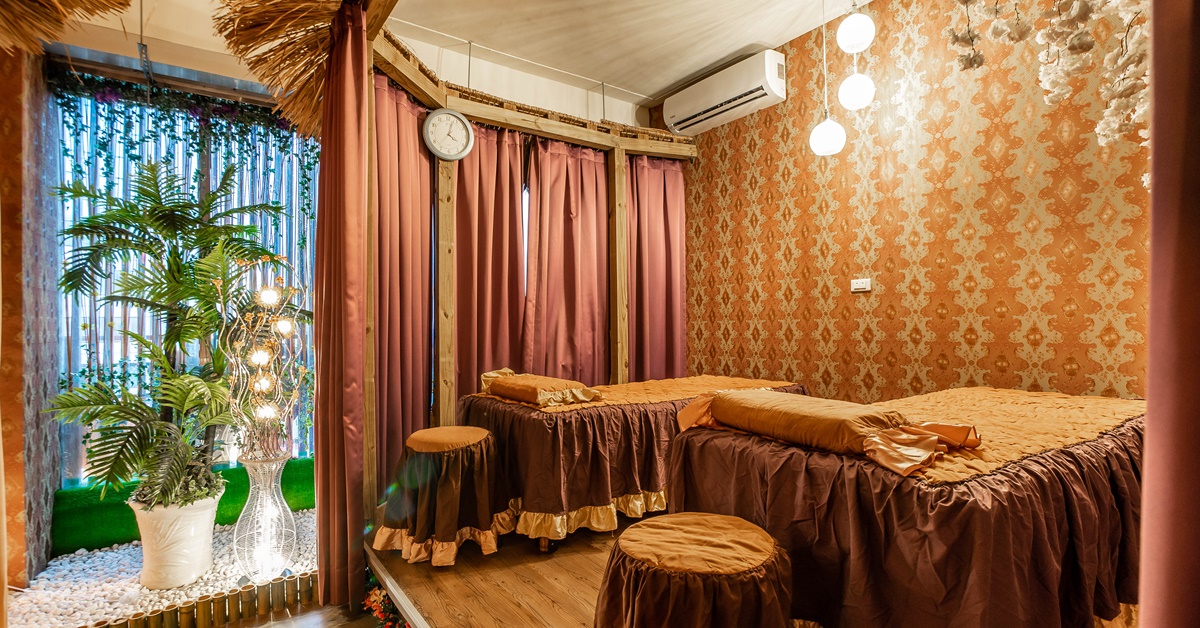 按舒服來這裡就對了,在地經營22年之久的經典按摩老店-鄧老師養生館五福店 腳底按摩、spa、油壓、高雄按摩、平價按摩