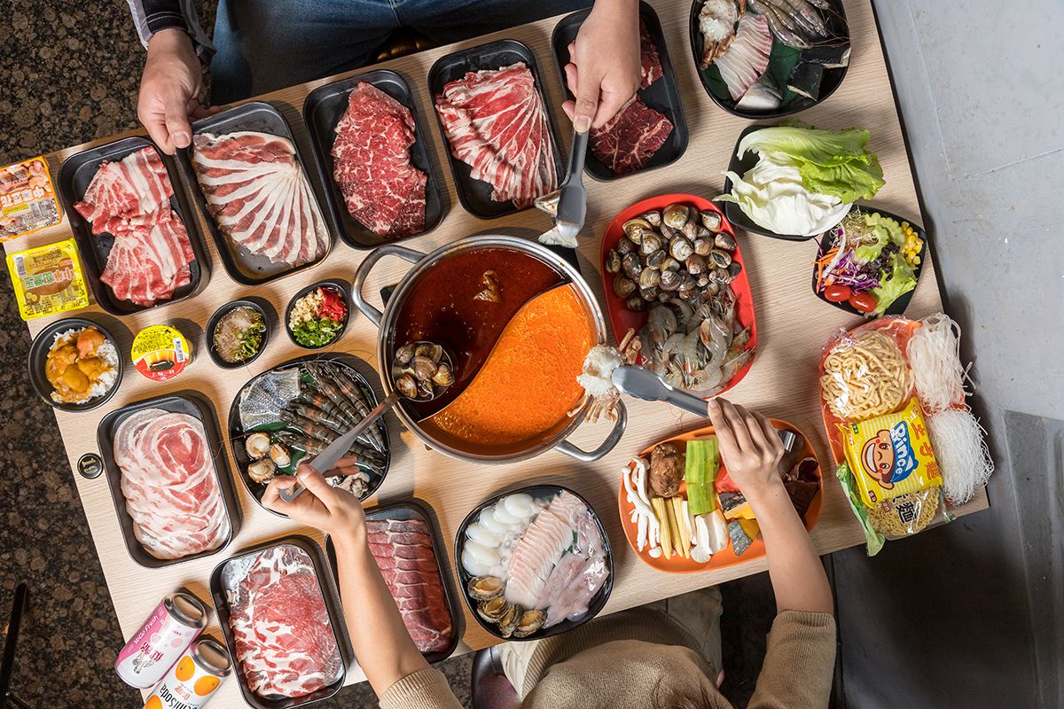 比壽喜燒專門店還逆天，正常價格卻能無限吃到飽-肉肉屋火鍋 肉肉屋火鍋、吃到飽、高雄美食