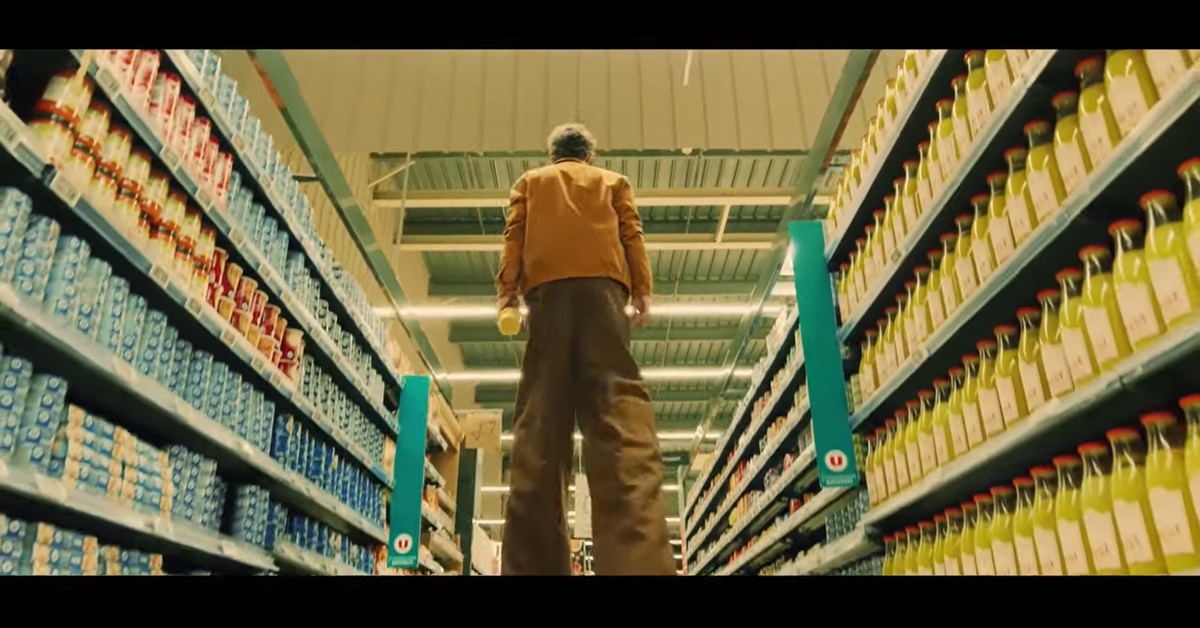 法國連鎖超市裡出現了一個大巨人？！ 法國、SystèmeU、超市、有趣