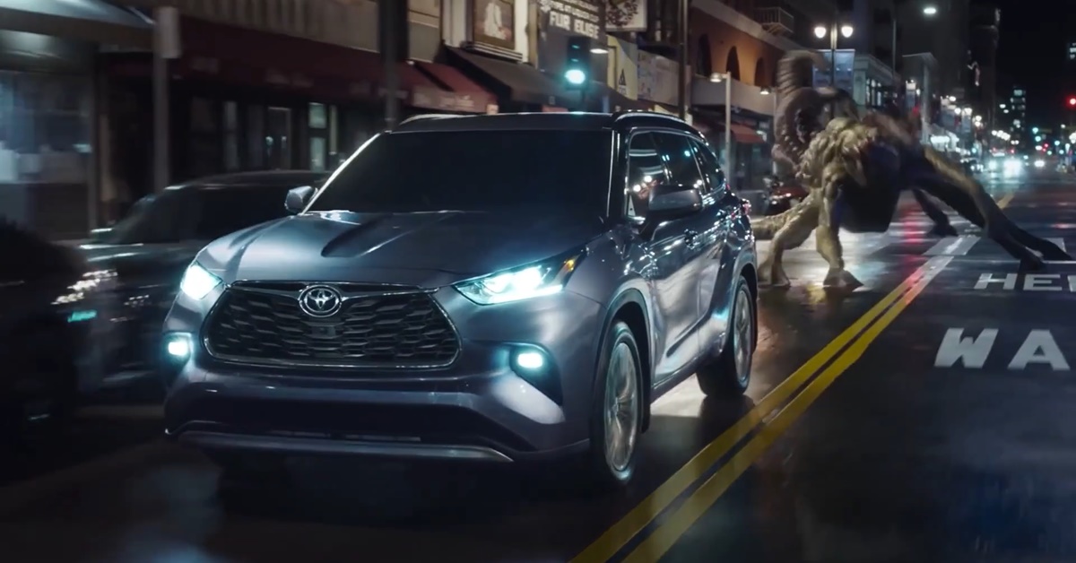 雖然空間真的很大但等等怪物啊！怪物也想上車！ 美國、TOYOTA、汽車、有趣