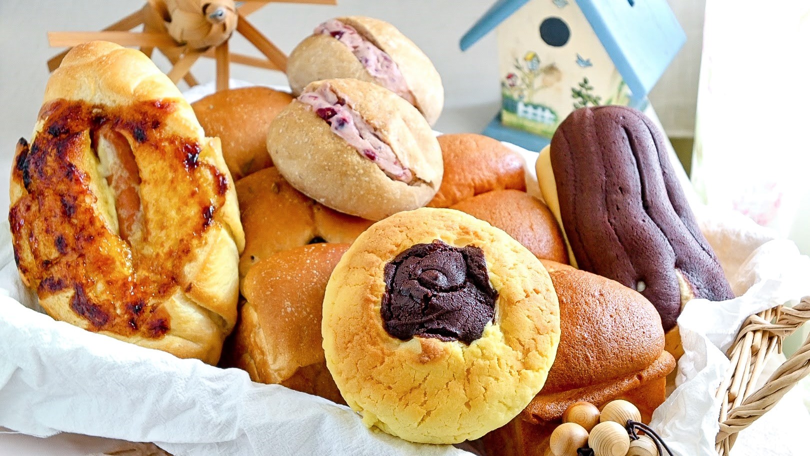 4.9星新竹麵包許願款新亮相！布朗尼菠蘿、爆餡藍莓吐司，究極德腸周六限定 新竹美食、新竹外送、新竹麵包、新竹伴手禮、朝食女孩