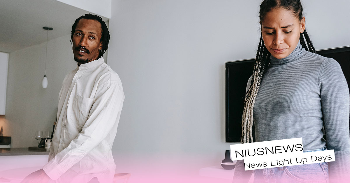 超過1/3的人曾偷看過配偶的手機！對另一半沒有安全感時可以這樣做 婚姻、手機、隱私、偷看手機、疑心病