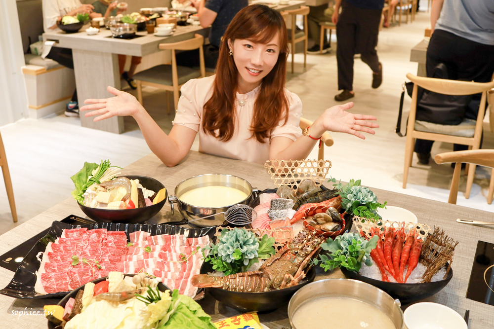 板橋火鍋推薦》樂釜LOVE JOT POT極上鍋物板橋店 府中美食 高品質新鮮好吃 鍋底選擇豐富 還有冰淇淋吃到飽！ 新北火鍋、板橋火鍋